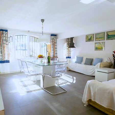 Suitur Beachfront Apartment Roc De Sant Gaieta Roda de Bará Екстериор снимка