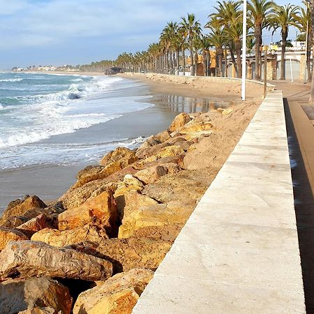 Suitur Beachfront Apartment Roc De Sant Gaieta Roda de Bará Екстериор снимка