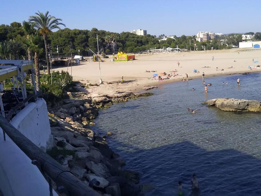 Suitur Beachfront Apartment Roc De Sant Gaieta Roda de Bará Екстериор снимка